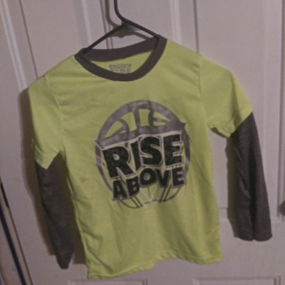 Long sleeve shirt.  Size 6/7 (S)